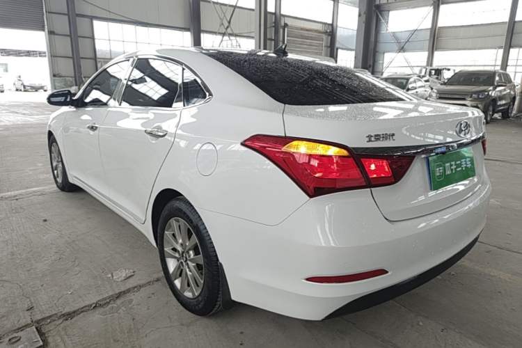 Used Hyundai Mistra 2014 1.8L Automatic Smart GLS Rear Left 45 Deg