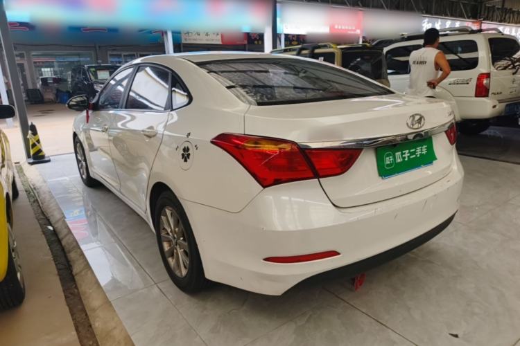 Used Hyundai Mistra 2014 1.8L Manual Comfort GL Model Rear Left 45 Deg