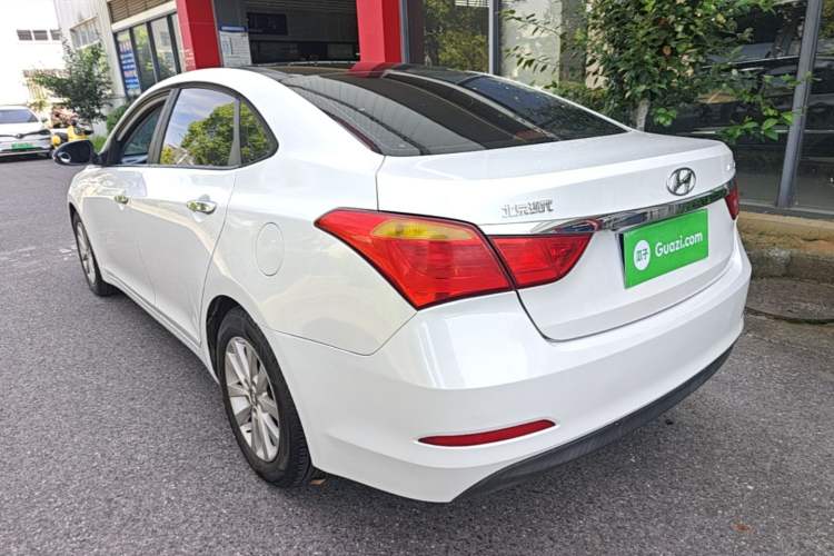 Used Hyundai Mistra 2014 1.8L Automatic Smart GLS Rear Left 45 Deg
