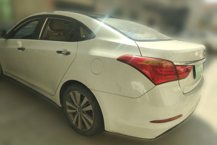 Used Hyundai Mistra 2014 1.8L Automatic Deluxe DLX Model Rear Left 45 Deg
