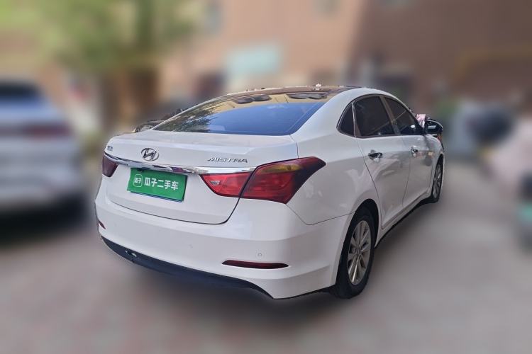 Used Hyundai Mistra 2014 1.8L Automatic Smart GLS Rear Right 45 Deg