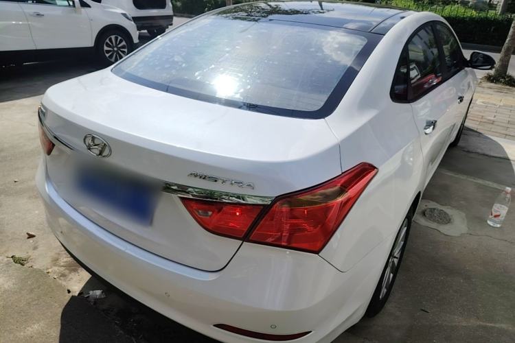 Used Hyundai Mistra 2014 1.8L Automatic Smart GLS Rear Right 45 Deg