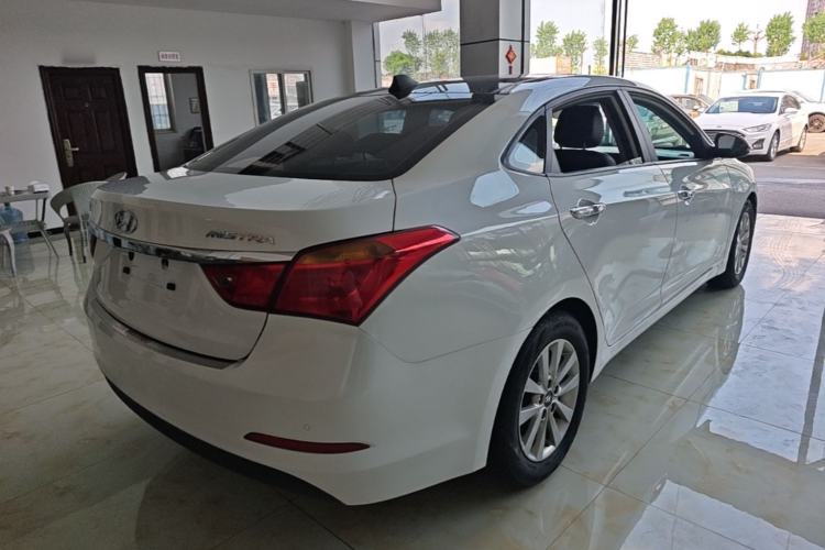 Used Hyundai Mistra 2014 1.8L Automatic Smart GLS Rear Right 45 Deg