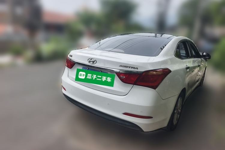 Used Hyundai Mistra 2014 1.8L Automatic Smart GLS Rear Right 45 Deg