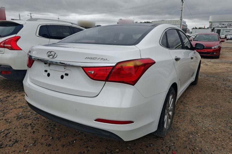 Used Hyundai Mistra 2014 1.8L Automatic Smart GLS Rear Right 45 Deg