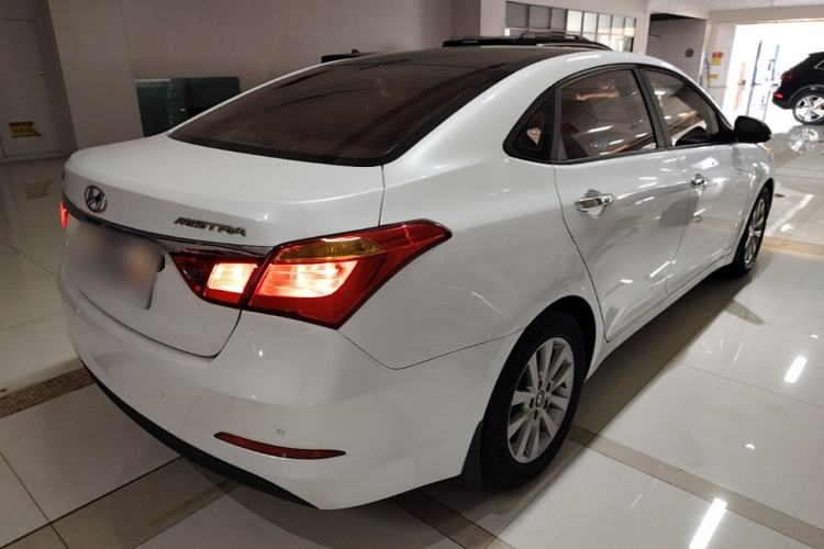 Used Hyundai Mistra 2014 1.8L Automatic Smart GLS Rear Right 45 Deg