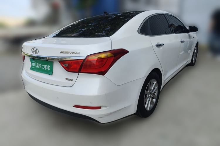 Used Hyundai Mistra 2014 1.8L Automatic Smart GLS Rear Right 45 Deg