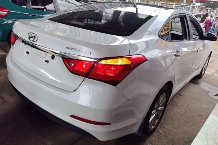 Used Hyundai Mistra 2014 1.8L Automatic Smart GLS Rear Right 45 Deg