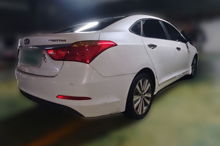 Used Hyundai Mistra 2014 1.8L Automatic Smart GLS Rear Right 45 Deg