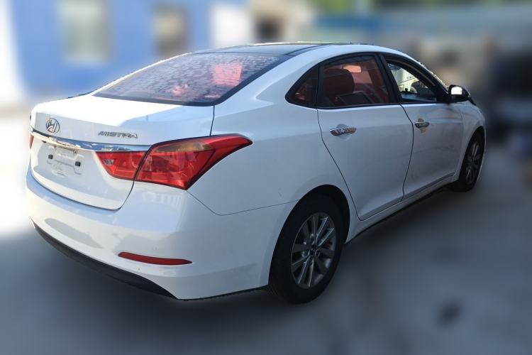 Used Hyundai Mistra 2014 1.8L Automatic Smart GLS Rear Right 45 Deg