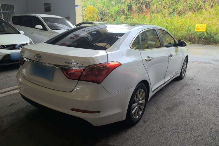 Used Hyundai Mistra 2014 1.8L Automatic Smart GLS Rear Right 45 Deg