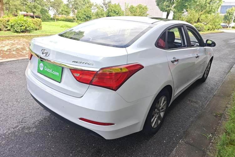 Used Hyundai Mistra 2014 1.8L Automatic Smart GLS Rear Right 45 Deg