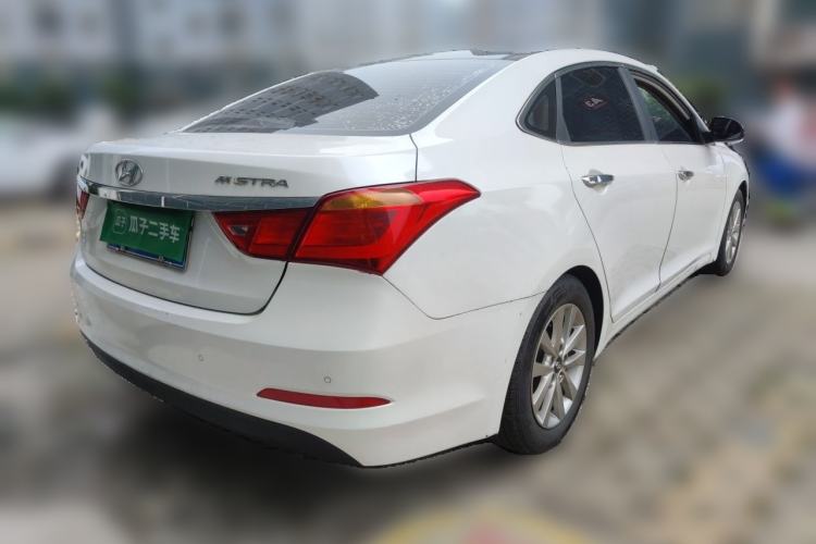 Used Hyundai Mistra 2014 1.8L Automatic Smart GLS Rear Right 45 Deg