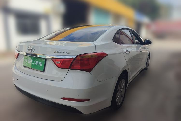 Used Hyundai Mistra 2014 1.8L Automatic Smart GLS Rear Right 45 Deg