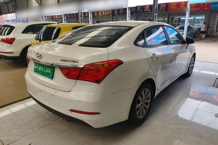 Used Hyundai Mistra 2014 1.8L Manual Comfort GL Model Rear Right 45 Deg