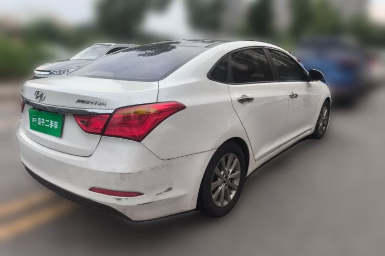 Used Hyundai Mistra 2014 1.8L Automatic Smart GLS Rear Right 45 Deg