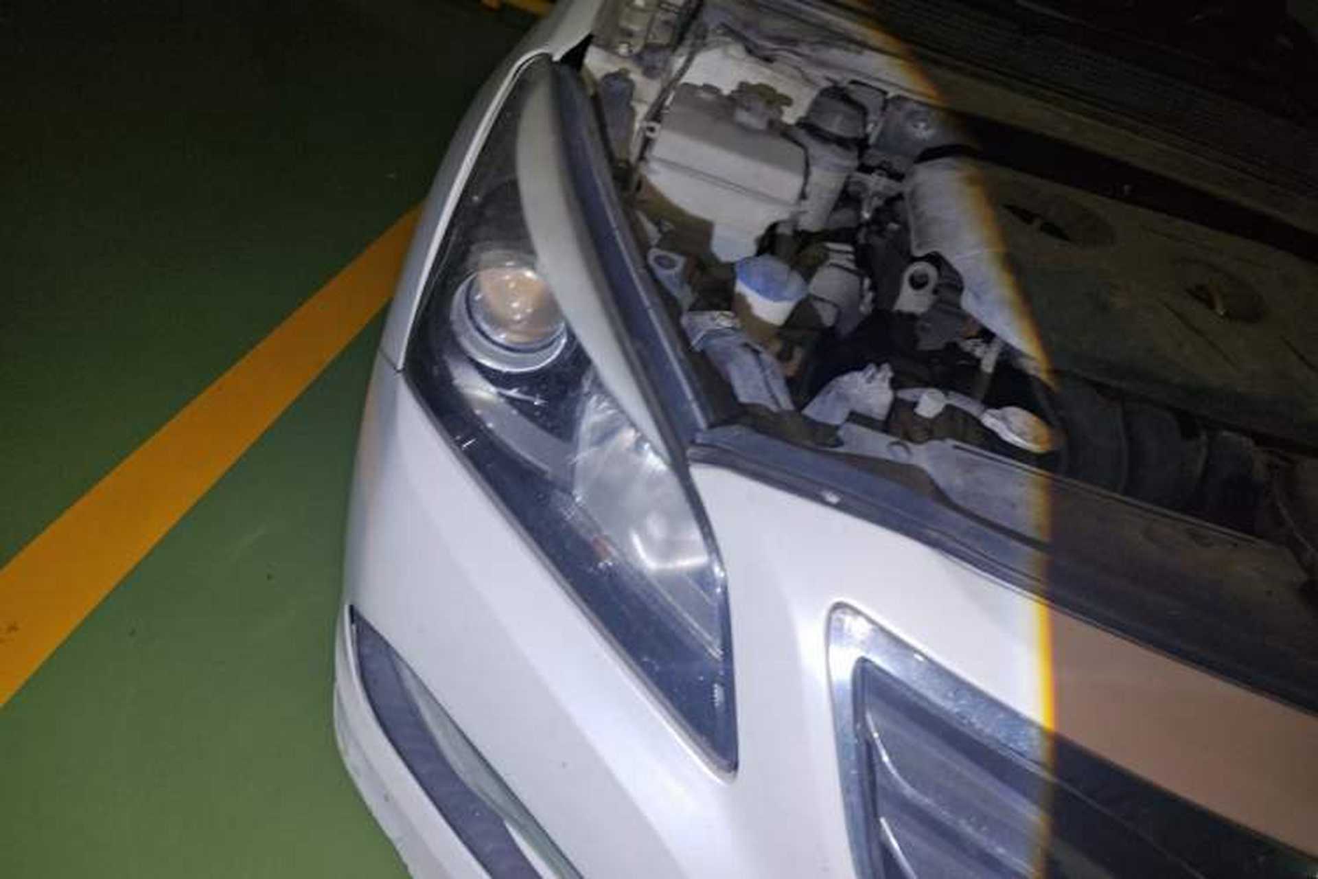 Used Hyundai Mistra 2014 1.8L Automatic Smart GLS Right Front Headlight