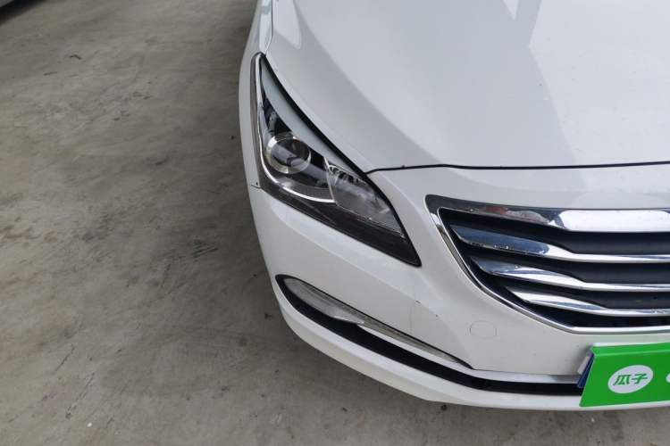 Used Hyundai Mistra 2014 1.8L Automatic Smart GLS Right Front Headlight