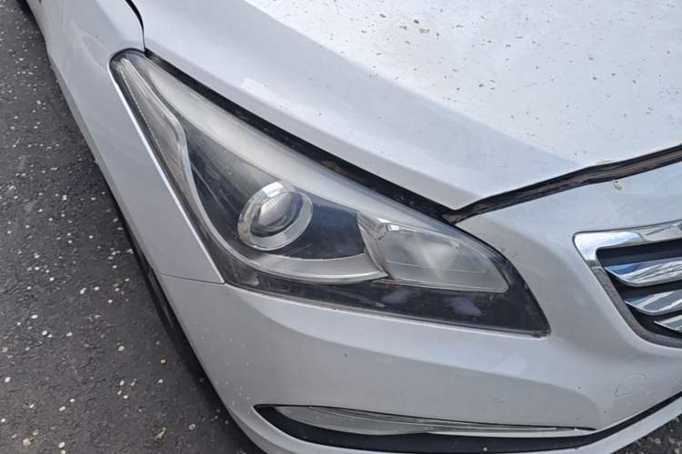 Used Hyundai Mistra 2014 1.8L Automatic Smart GLS Right Front Headlight
