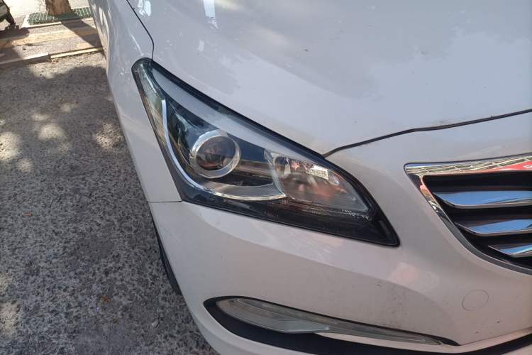 Used Hyundai Mistra 2014 1.8L Automatic Smart GLS Right Front Headlight