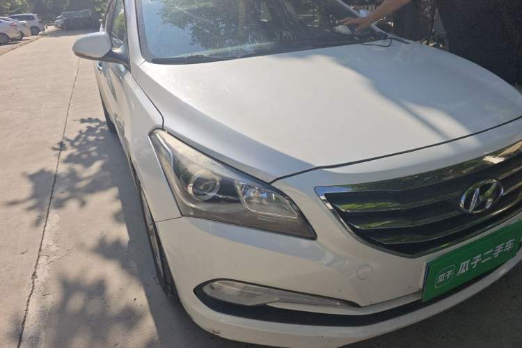 Used Hyundai Mistra 2014 1.8L Automatic Smart GLS Right Front Headlight