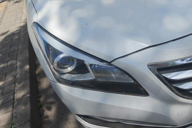 Used Hyundai Mistra 2014 1.8L Automatic Deluxe DLX Model Right Front Headlight