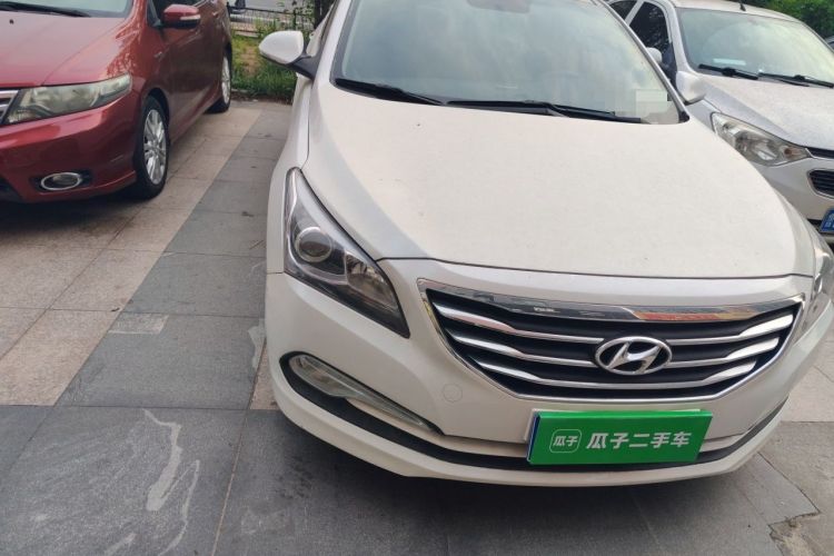 Used Hyundai Mistra 2014 1.8L Automatic Deluxe DLX Model Right Front Headlight