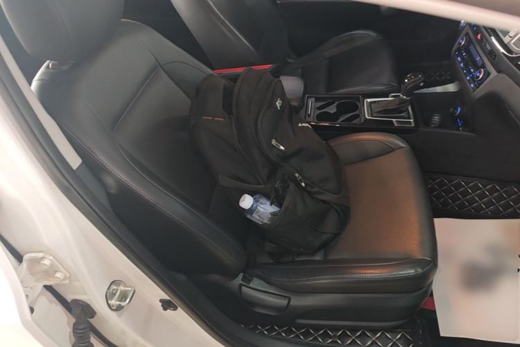 Used Hyundai Mistra 2014 1.8L Automatic Smart GLS Right Front Seat