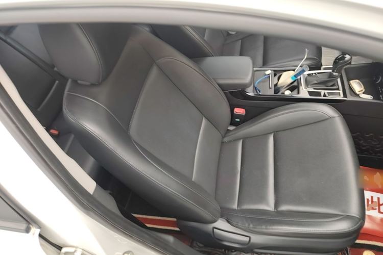 Used Hyundai Mistra 2014 1.8L Automatic Smart GLS Right Front Seat