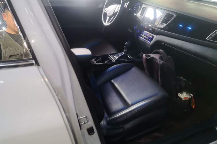 Used Hyundai Mistra 2014 1.8L Automatic Smart GLS Right Front Seat