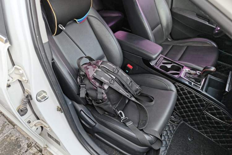 Used Hyundai Mistra 2014 1.8L Automatic Smart GLS Right Front Seat