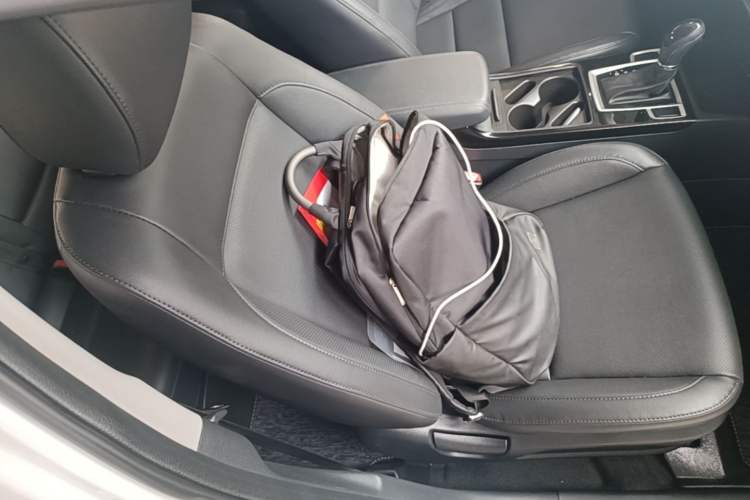 Used Hyundai Mistra 2014 1.8L Automatic Smart GLS Right Front Seat