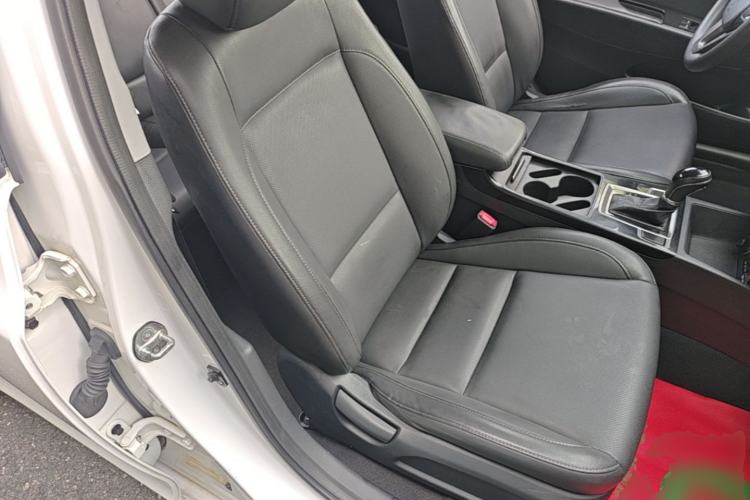 Used Hyundai Mistra 2014 1.8L Automatic Smart GLS Right Front Seat