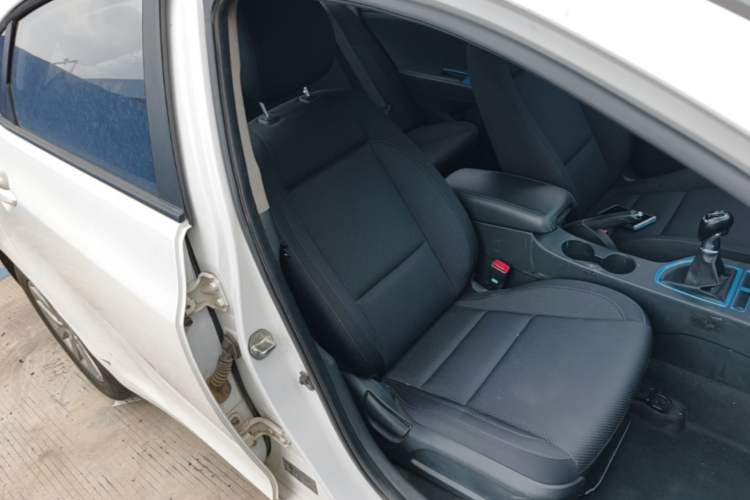 Used Hyundai Mistra 2014 1.8L Manual Comfort GL Model Right Front Seat