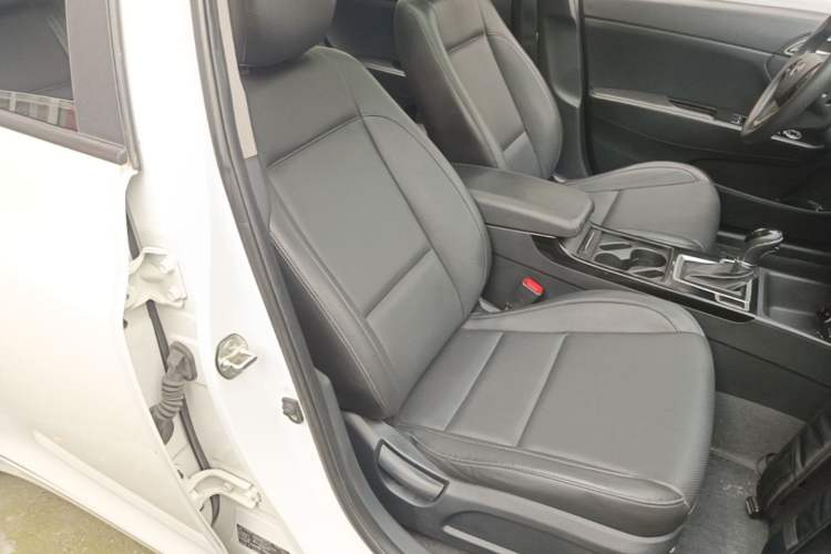 Used Hyundai Mistra 2014 1.8L Automatic Smart GLS Right Front Seat