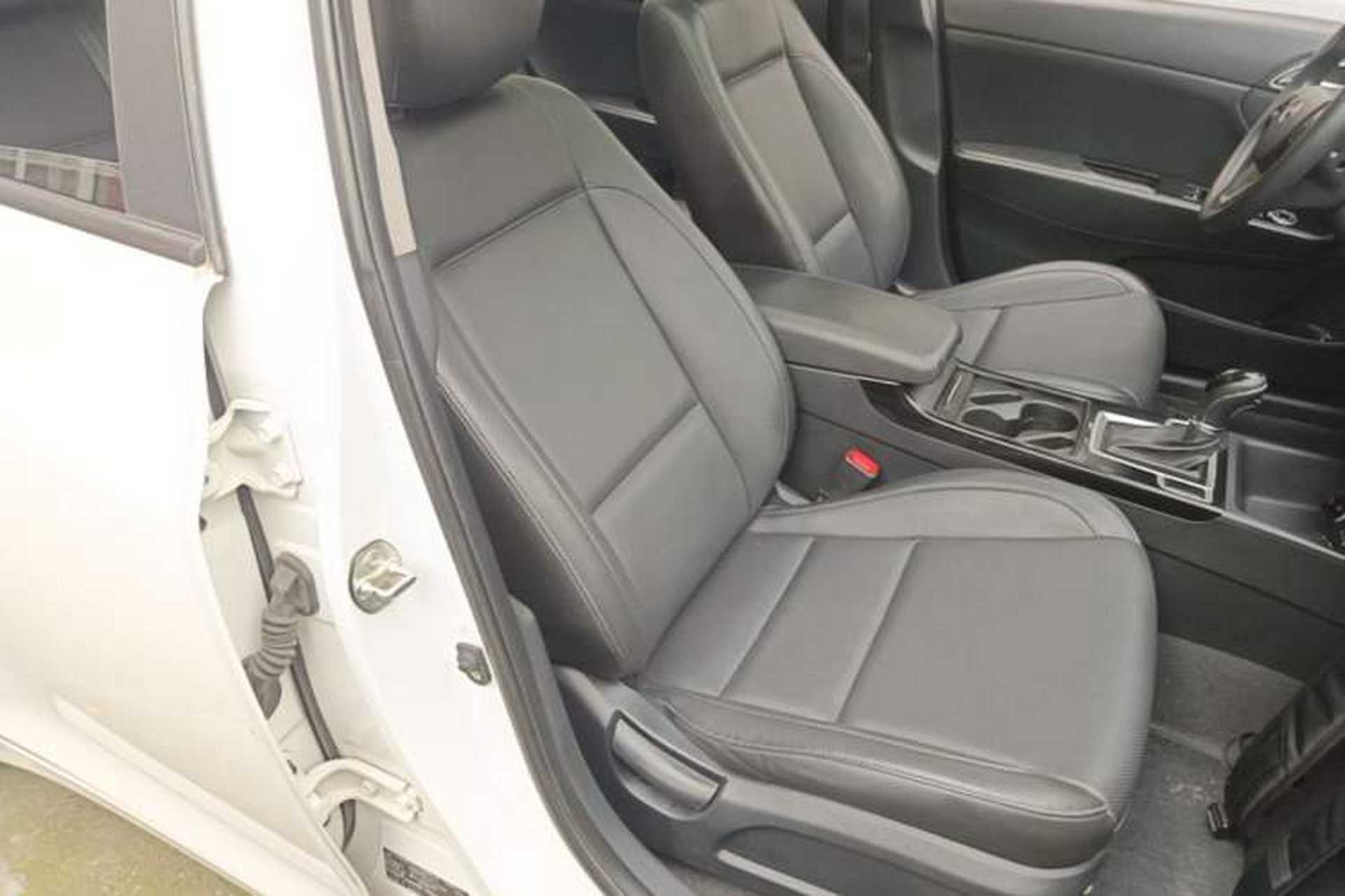 Used Hyundai Mistra 2014 1.8L Automatic Smart GLS Right Front Seat
