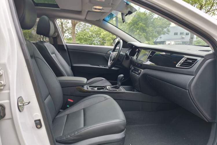 Used Hyundai Mistra 2014 1.8L Automatic Deluxe DLX Model Right Front Seat