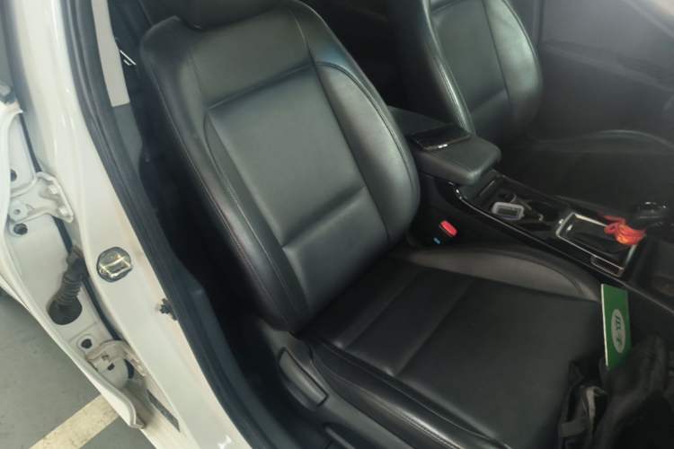 Used Hyundai Mistra 2014 1.8L Automatic Smart GLS Right Front Seat