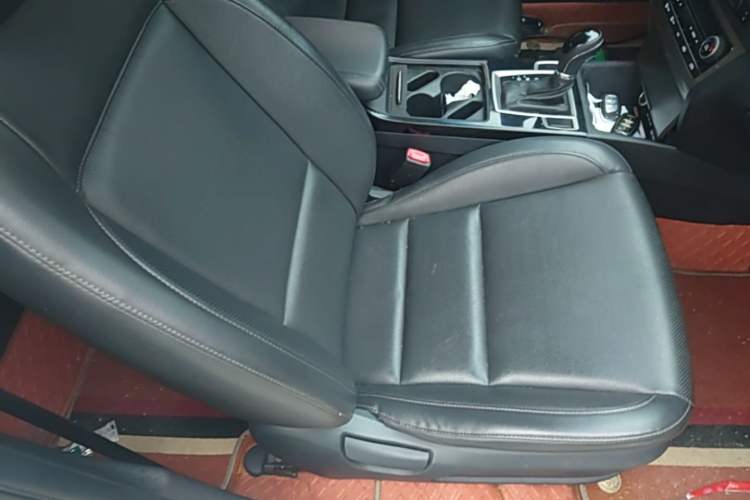 Used Hyundai Mistra 2014 1.8L Automatic Smart GLS Right Front Seat