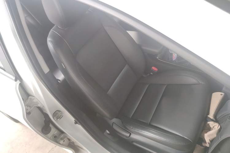 Used Hyundai Mistra 2014 1.8L Automatic Deluxe DLX Model Right Front Seat