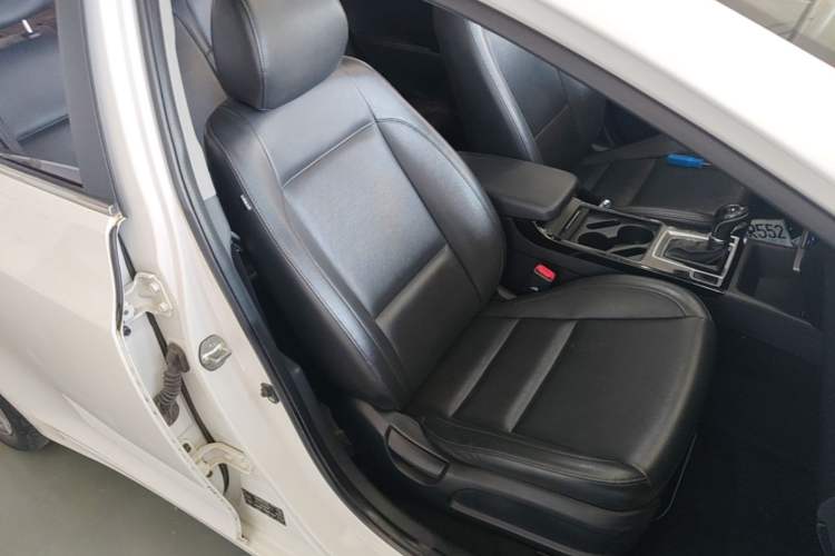 Used Hyundai Mistra 2014 1.8L Automatic Deluxe DLX Model Right Front Seat