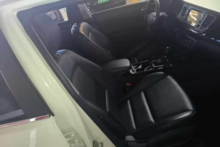 Used Hyundai Mistra 2014 1.8L Automatic Smart GLS Right Front Seat