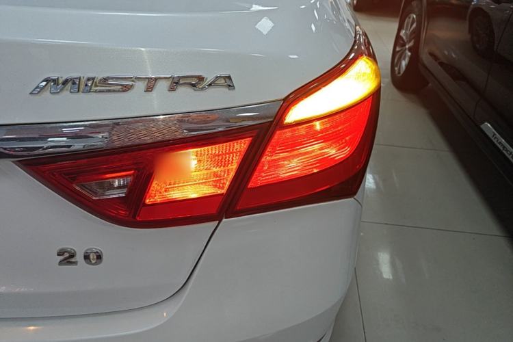 Used Hyundai Mistra 2014 1.8L Automatic Smart GLS Right Rear Taillight