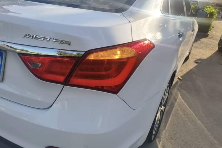 Used Hyundai Mistra 2014 1.8L Automatic Deluxe DLX Model Right Rear Taillight