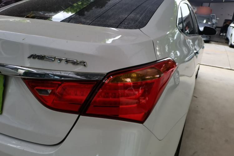 Used Hyundai Mistra 2014 1.8L Automatic Deluxe DLX Model Right Rear Taillight
