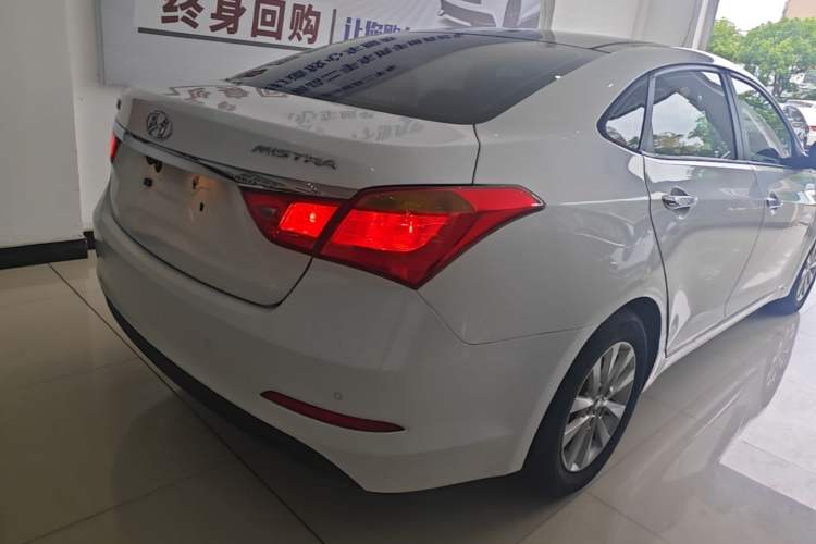 Used Hyundai Mistra 2014 1.8L Automatic Smart GLS Right Rear Taillight