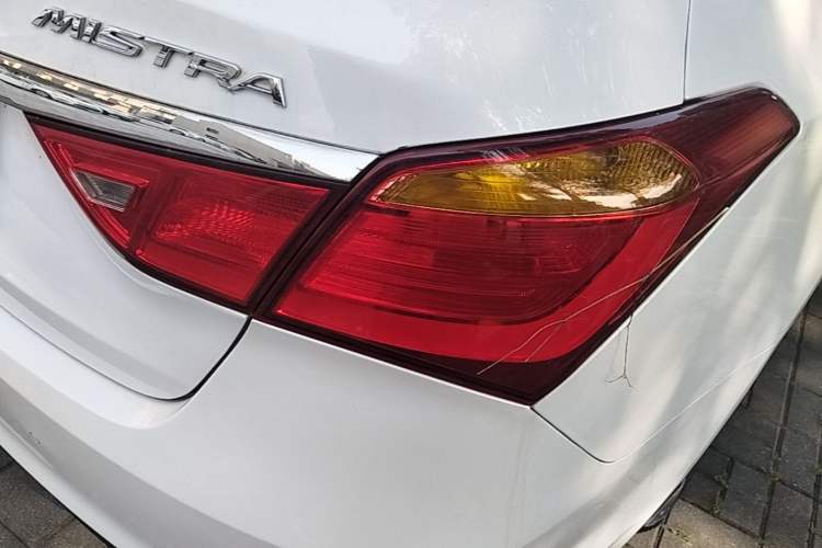 Used Hyundai Mistra 2014 1.8L Automatic Smart GLS Right Rear Taillight