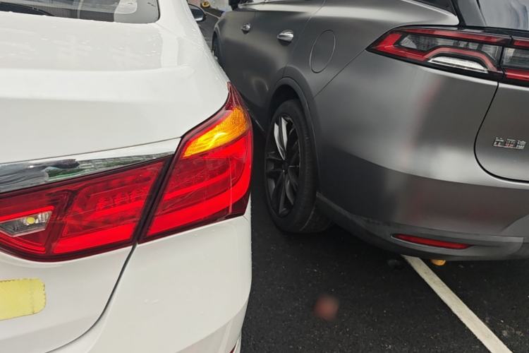 Used Hyundai Mistra 2014 1.8L Automatic Deluxe DLX Model Right Rear Taillight