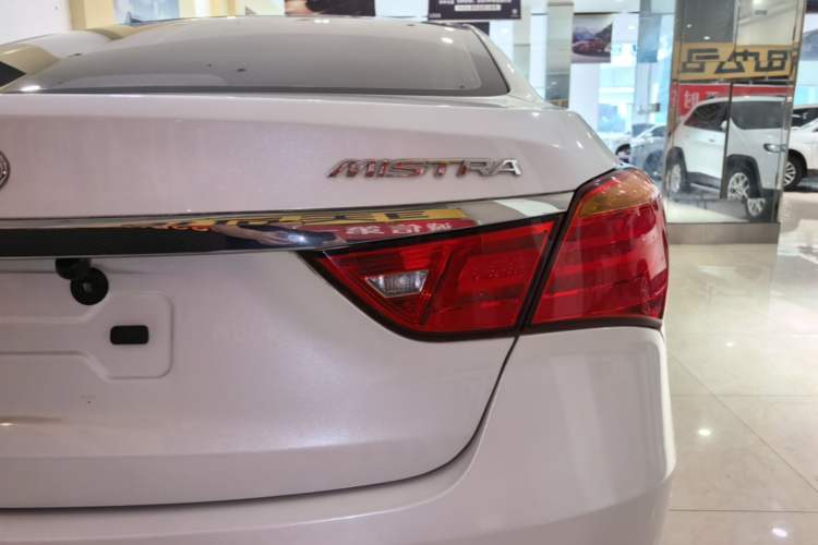 Used Hyundai Mistra 2014 1.8L Automatic Deluxe DLX Model Right Rear Taillight