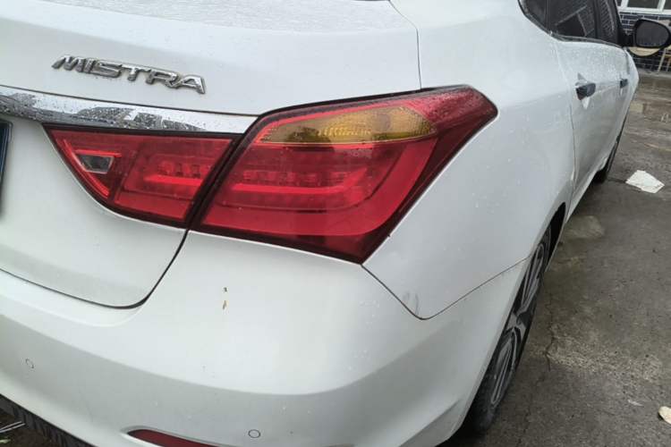 Used Hyundai Mistra 2014 1.8L Automatic Deluxe DLX Model Right Rear Taillight